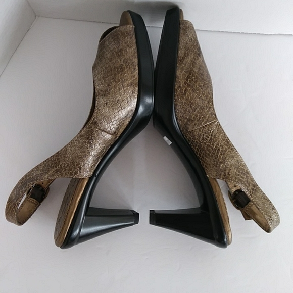 Bella Vita Snakeskin Print Slingback Peep Toe Heel Sandal 7N Brown Metallic - Picture 15 of 16